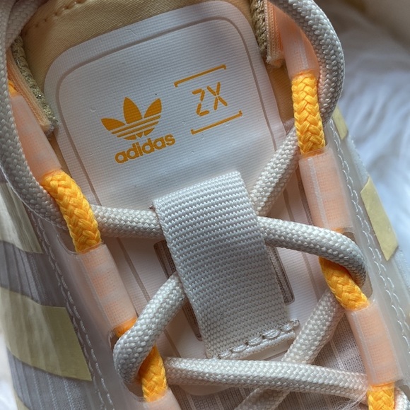 ☀️Women’s Adidas ZX 2K boost wonder white orange tint - Picture 10 of 10
